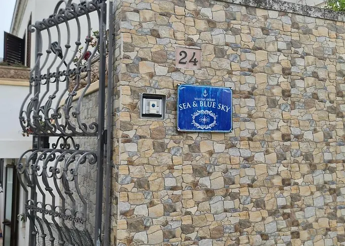 Sea&blue Sky 2 Penzion 3*